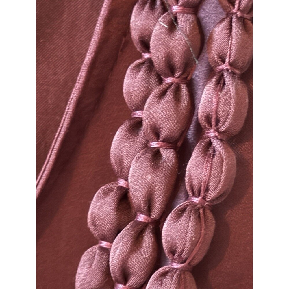 Ann Taylor Loft Women Petite Maroon Sleeveless Tank Top Flower Embellished Sz SP - Picture 7 of 10